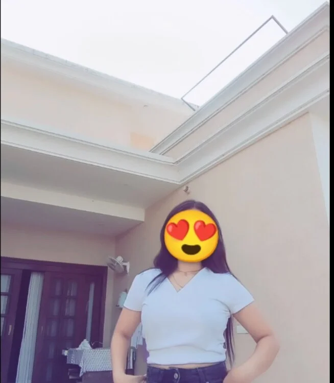 Chat +18 off-line de Riya_queen99