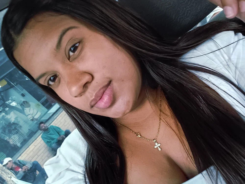 Alejandra14x offline chatrum