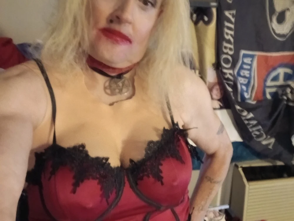 Offline chatovací místnost roxxyTS