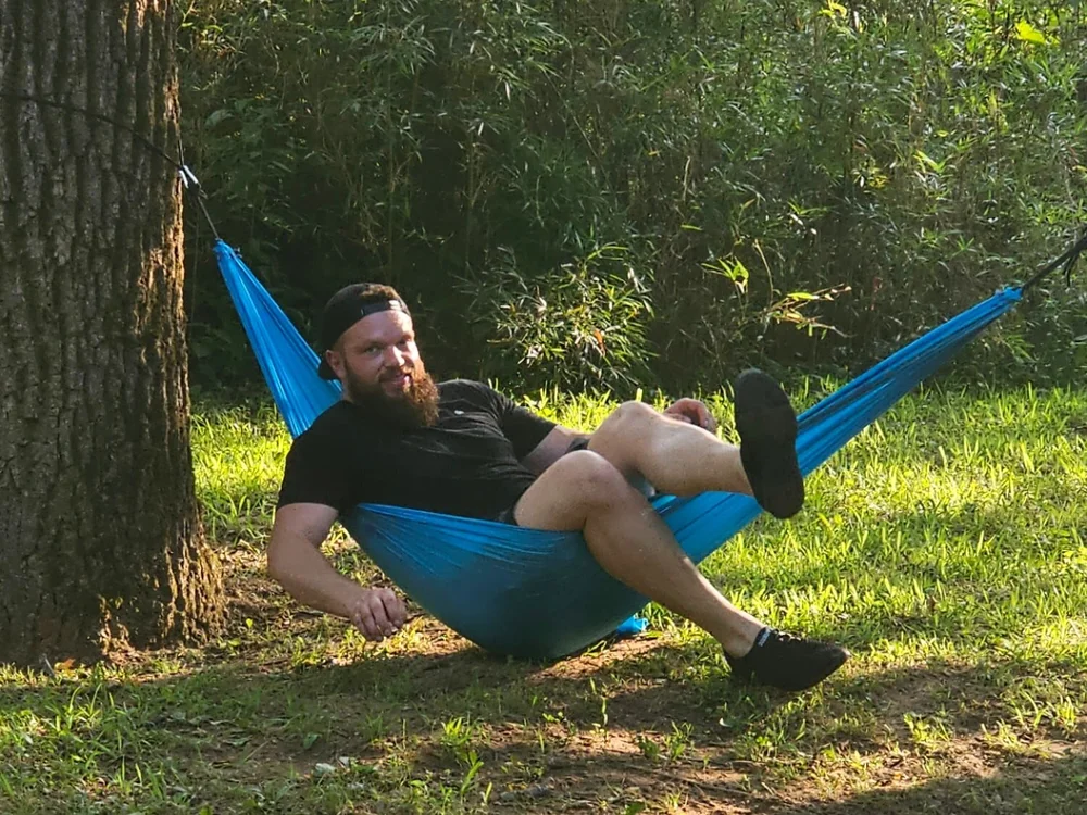 bearded_max's Offline Chat Room