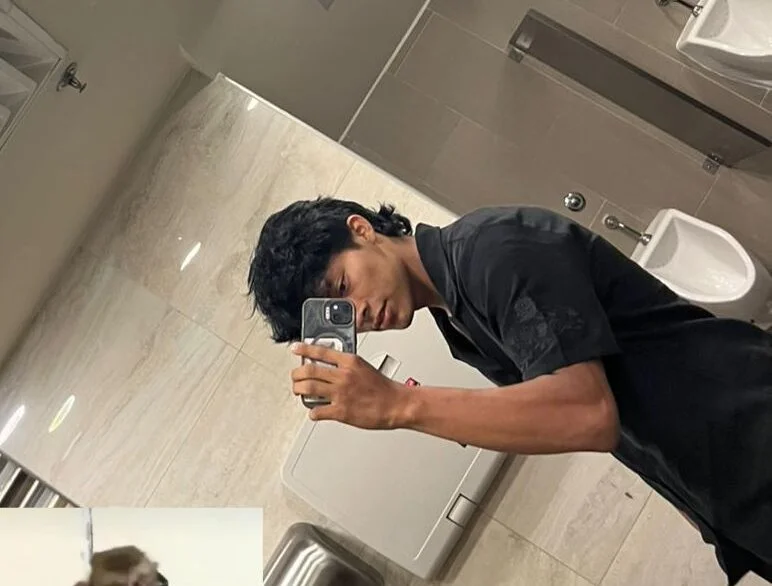 Offline XXX chat modela Rick_boy