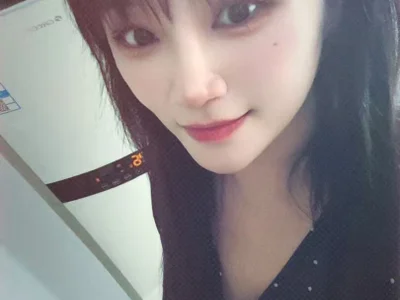 Qiqi454524 - Girl 