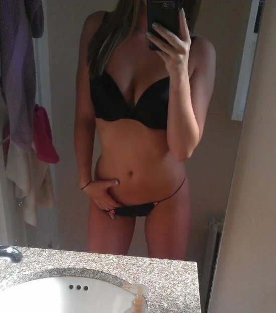 Brianna_Bons' Offline XXX Chat