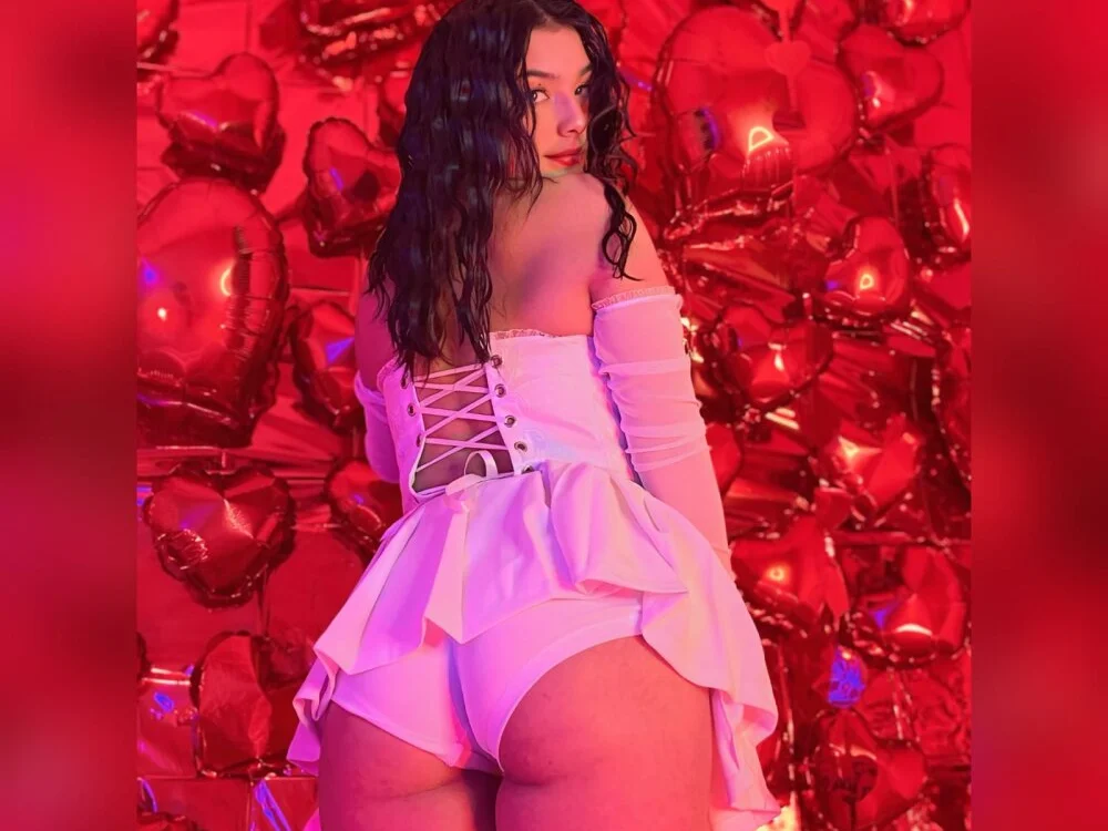 Esmeraldaa-: συνομιλία ΧΧΧ εκτός σύνδεσης