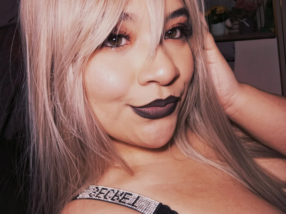 Amy_hoy69 Obrolan XXX Offline