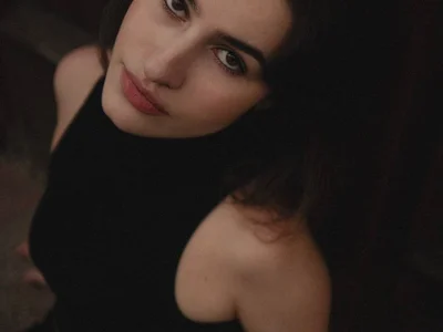 MiuMiuScarlett - Girl 