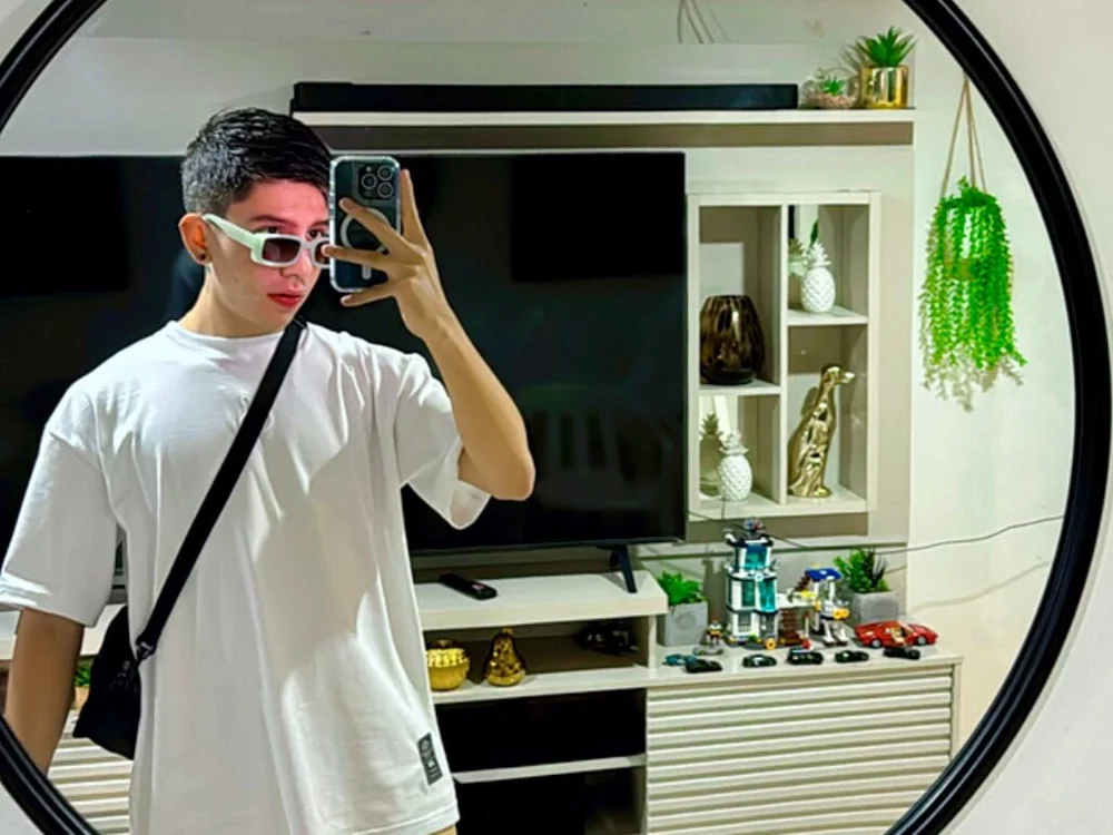 ห้องแชทออฟไลน์ของ DILAN_LEE