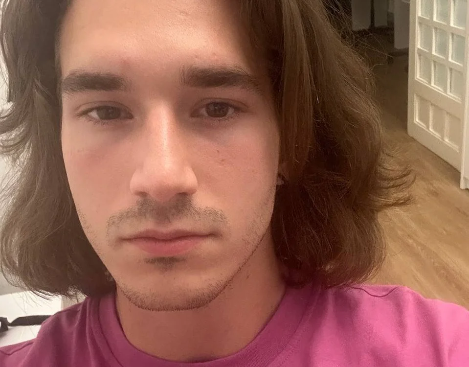 EzraManson offline chatrum