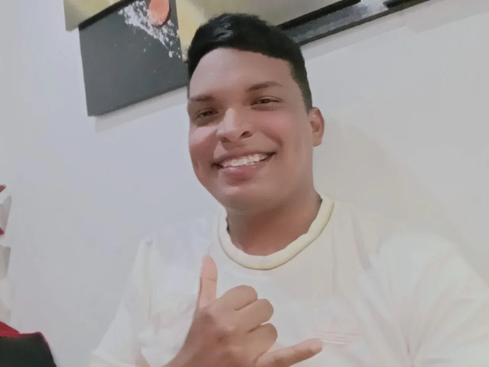 sdvsfcarlo's Offline XXX Chat