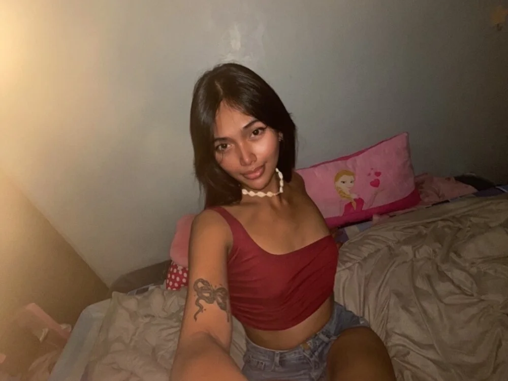 Yourbaby_angelx 離線 XXX 聊天