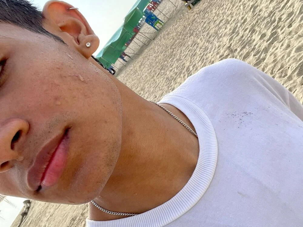 Офлайн-чат XXX cherub_