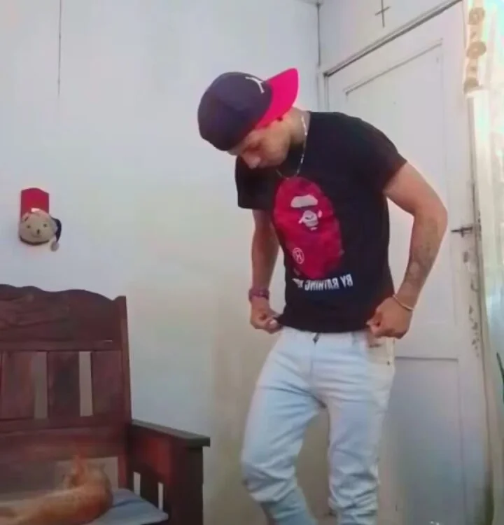 toxico_27 Chat XXX offline