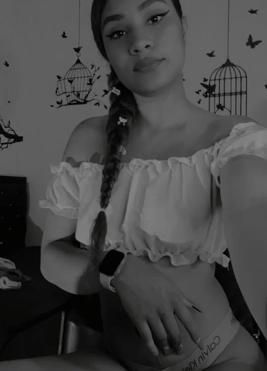 LuisaParadise – Offline XXX chat