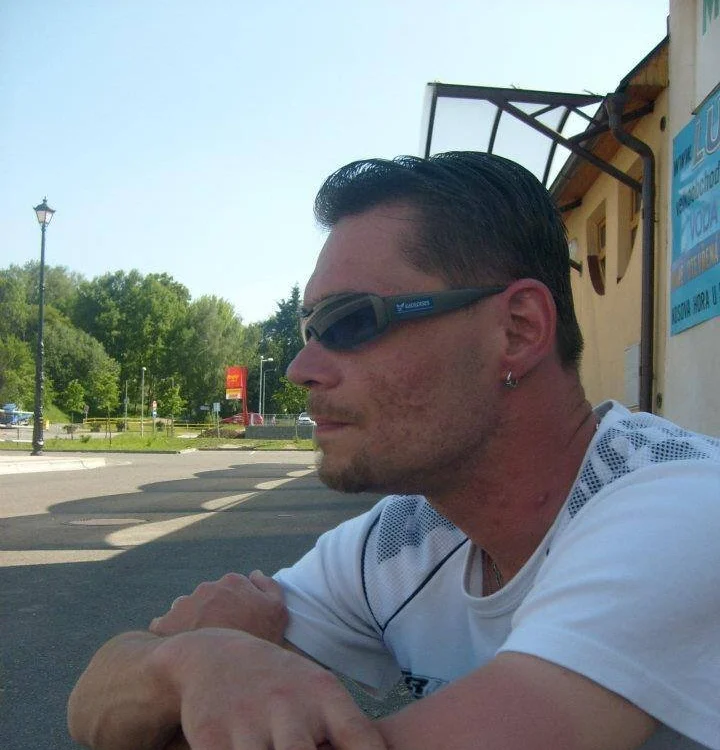 GinooxBi offline chatrum