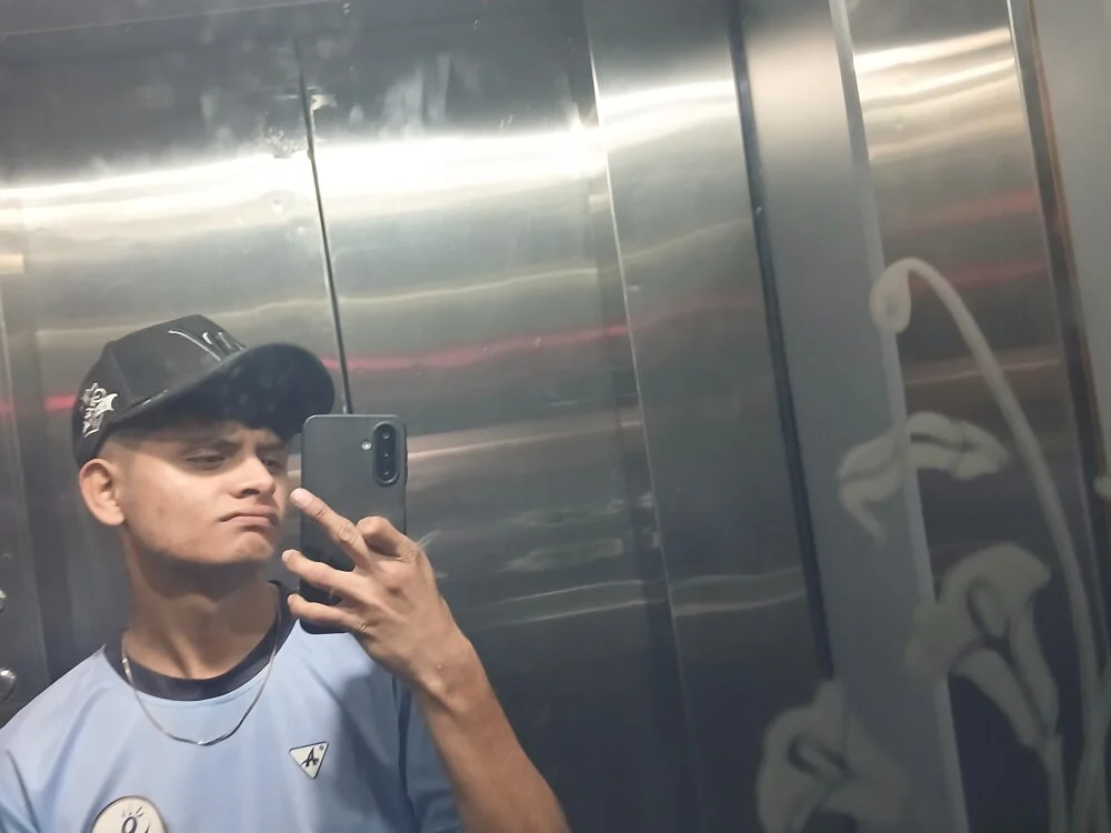 1erz's Offline XXX Chat