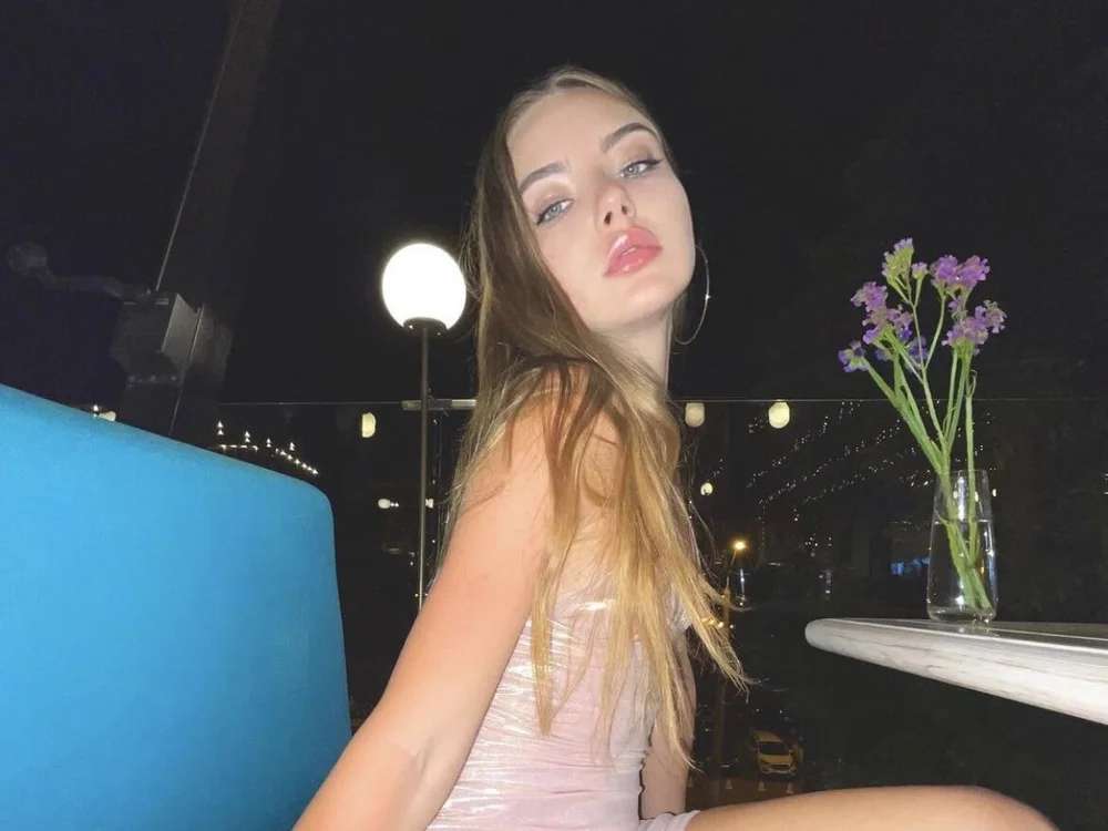 SSSofia1303's Offline XXX Chat