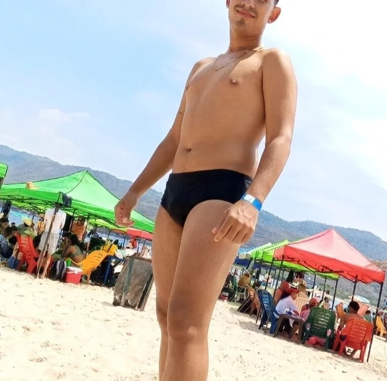 Mark_Danielxxxn Offline XXX chat