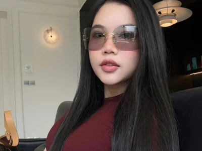 Love_plus Female Tittyfuck Porn Cam