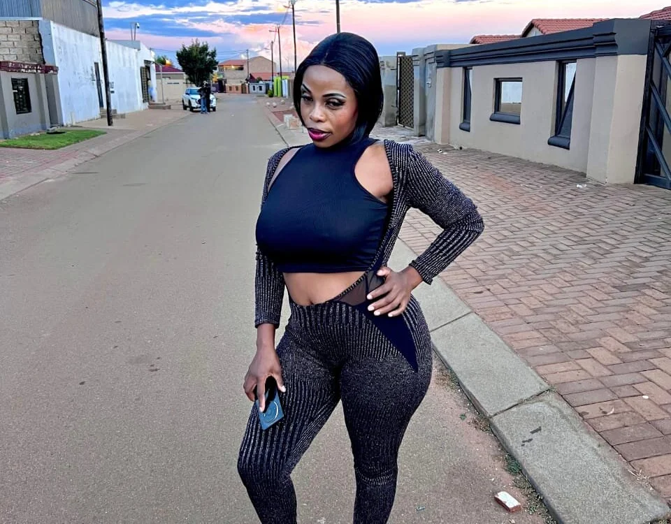 SweetHotLips102 离线XXX聊天