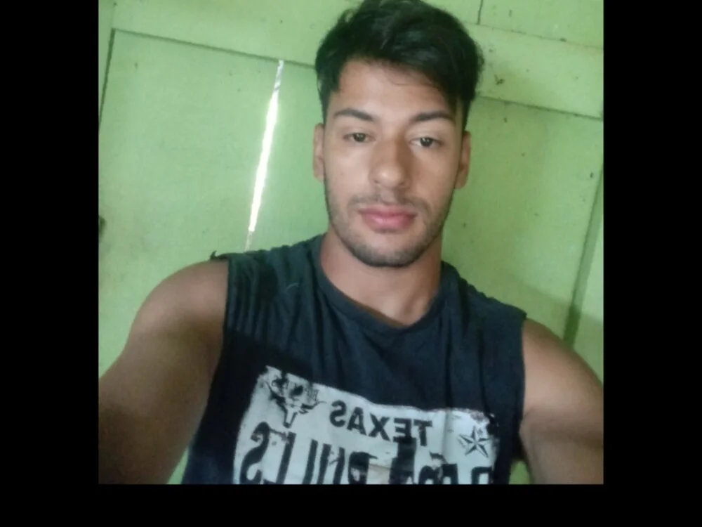 Офлайн-чат XXX luccasantnovinho