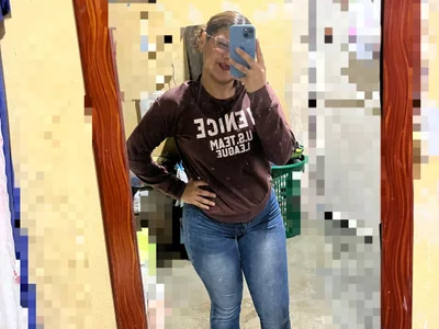 Pareja_Distancia23 - Girl 