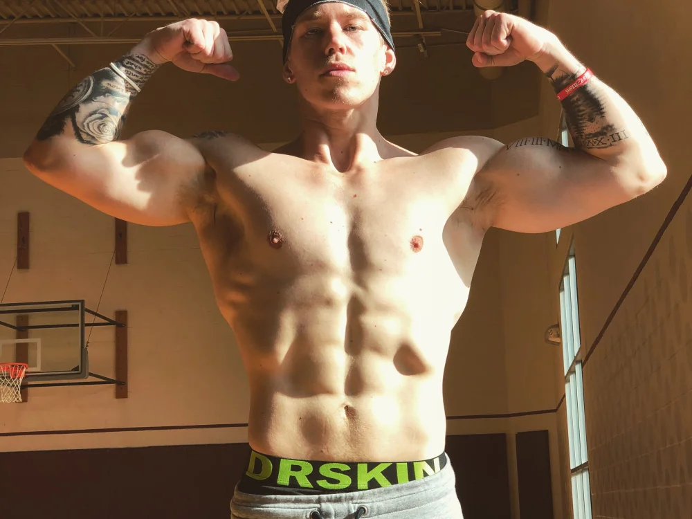 leo_dijonn's Offline XXX Chat