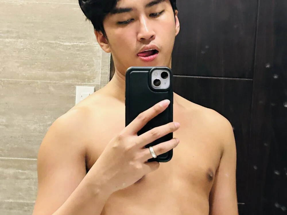 mierllanos Offline XXX-Chat