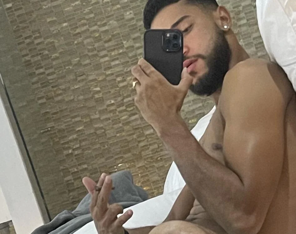 Chatroom XXX hors ligne de Damian_022