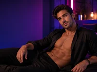 qwepoi__qwepoi's webcam live show