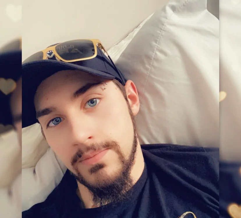 Chatroom XXX hors ligne de bigcockdady69