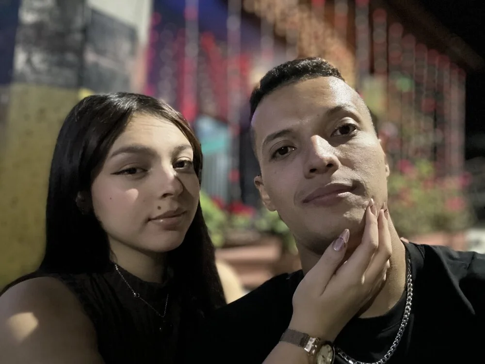 Chat +18 off-line de obsidian_paws