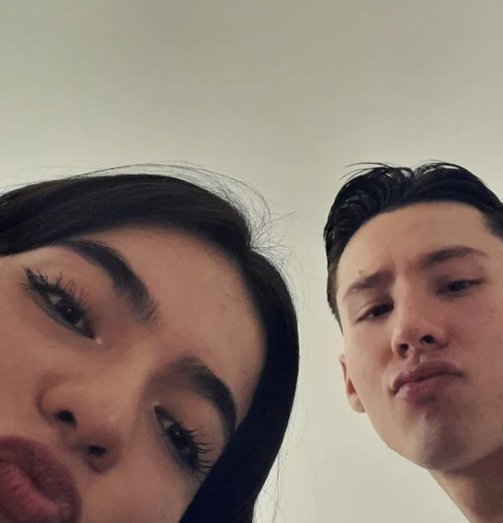 Offline chatovací místnost Sweet_Candys69