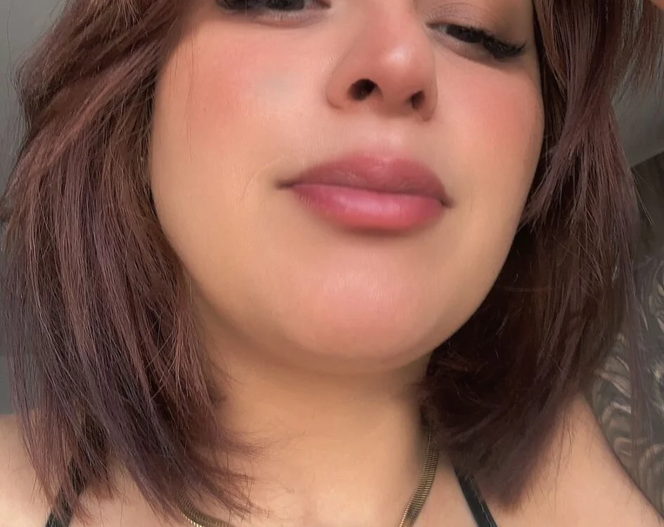 แชท XXX ออฟไลน์ของ CintiaLockhart