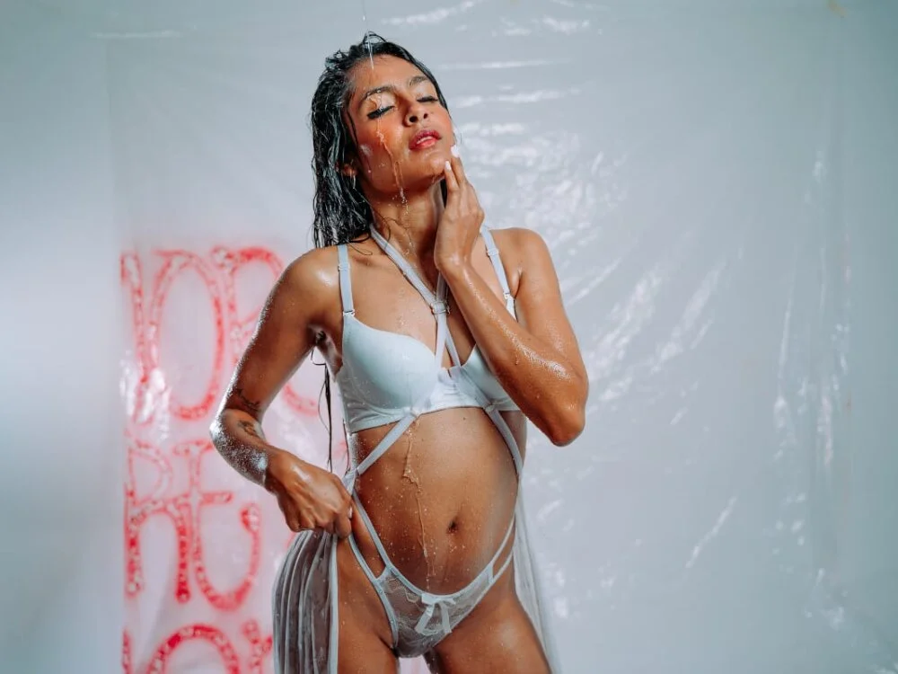 Fernanda_liie_'s Offline XXX Chat