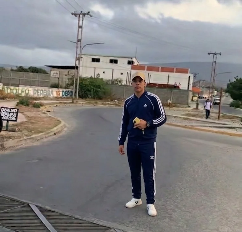 yordeiber 离线XXX聊天