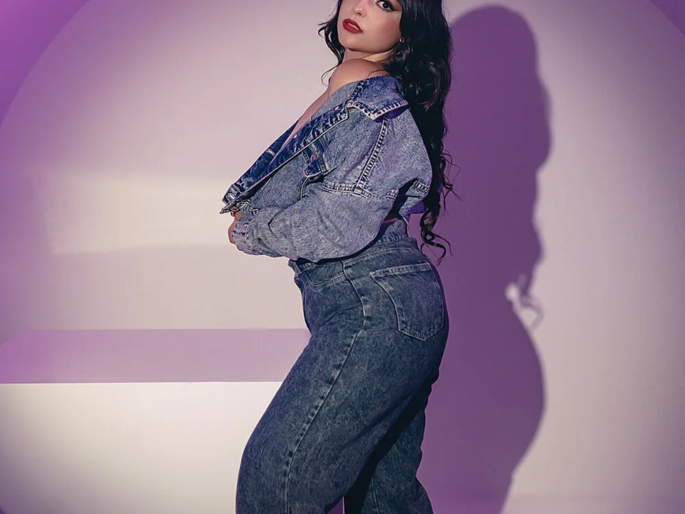 Chatroom XXX hors ligne de AllisonRogersX