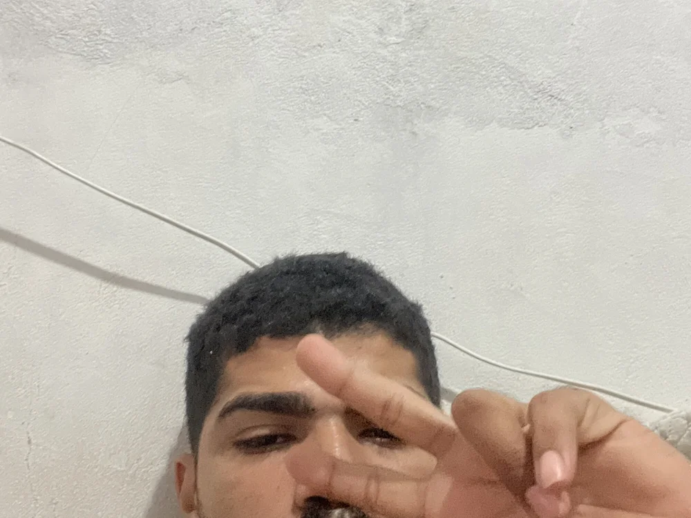 Carloshenrique321's Offline XXX Chat