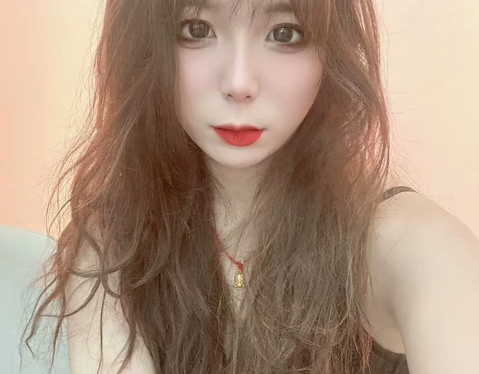 hymsv111111's Offline XXX Chat