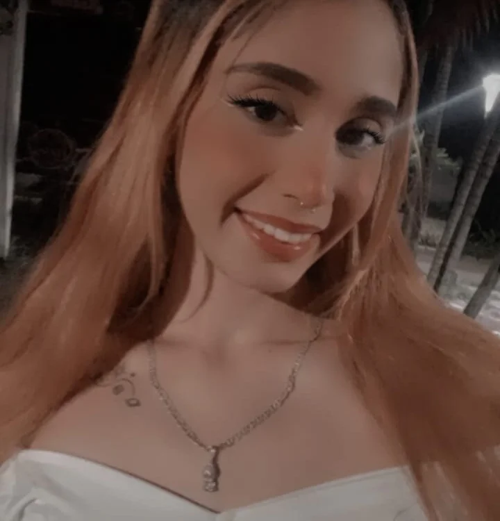 AuraRoss Offline XXX-chat