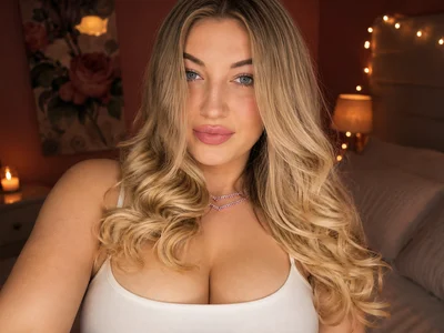 AnnaLiveLove Female Deepthroat Sex Webcam
