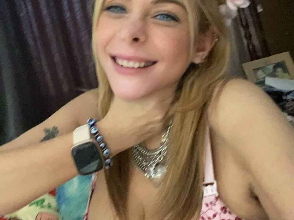 Titi30816's Offline XXX Chat