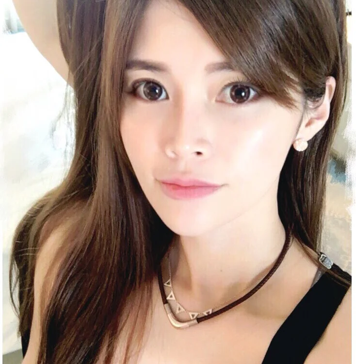 Alina10932's Offline XXX Chat