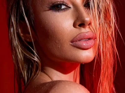LaraAmosX live profile