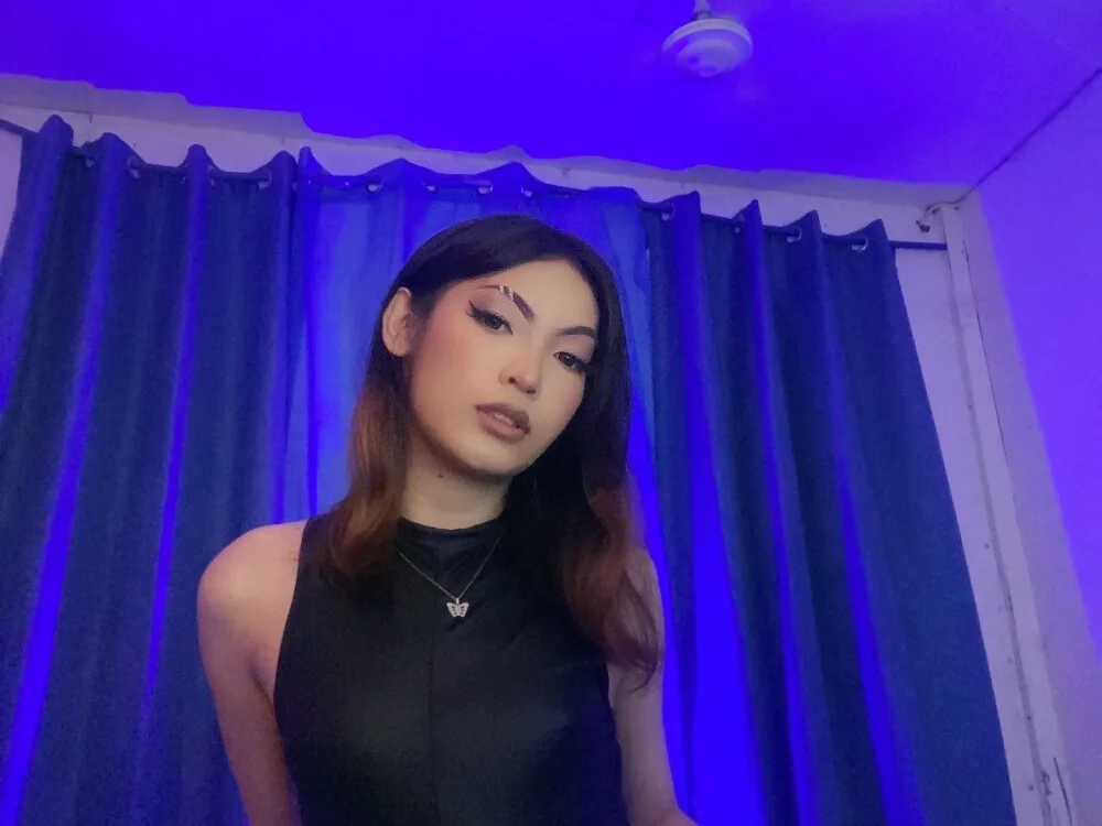 Miss_hornydolly অফলাইন XXX চ্যাট