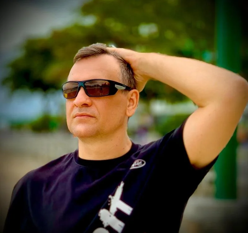 Mr_Dick_42 offline chatrum