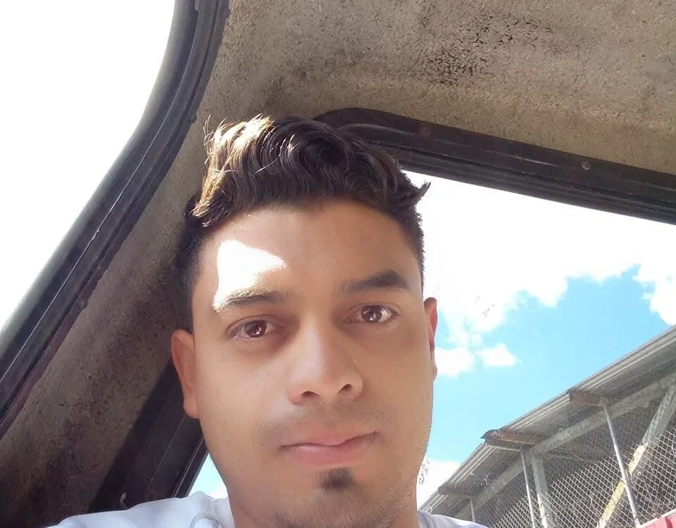 Alberto1990jossien Offline XXX chat