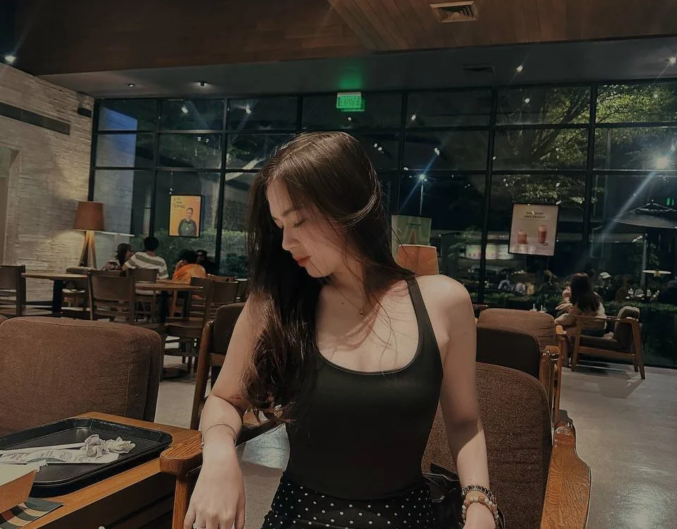 AleshiaWiede's Offline Chat Room