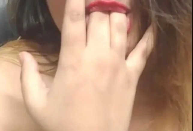 Offline chatovací místnost Tanushree23