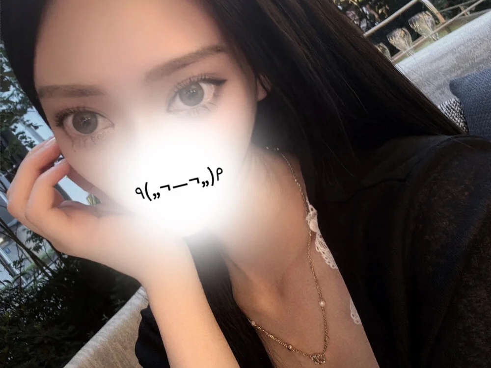 hi_ka_ri0728's Offline XXX Chat