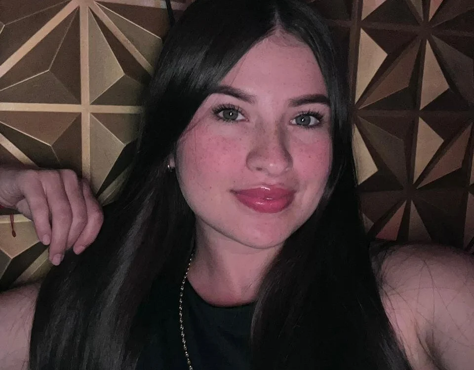 Hot-violet24 Offline Chatraum